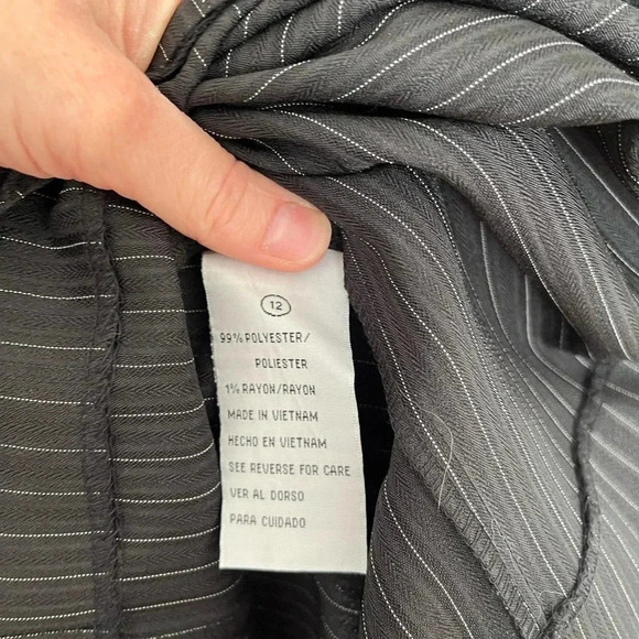 Shelby& Palmer dress with pockets and adjustable belt size 12 - Picture 8 of 10